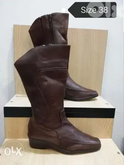 Brown bottines size 37