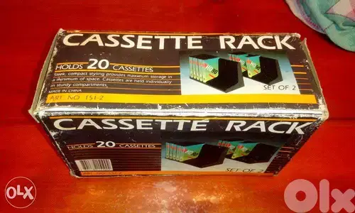 Vintage Box of 2 cassettes rack 20 cassettes