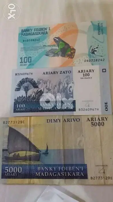 Set of 3 banknotes Madagascar island in Indian Oceanمدغشقر جزيرة