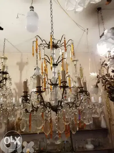 ثرية كرستال ورق عريش فرنسي مع برونز مميز ناعم chandelier Baccarat