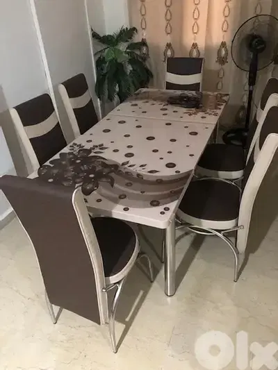 طاوله سفره 6 كراسي متوفره بعده الوان