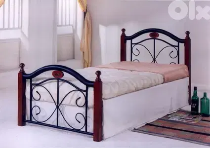 تخت ماليزي مفرد مع فرشه