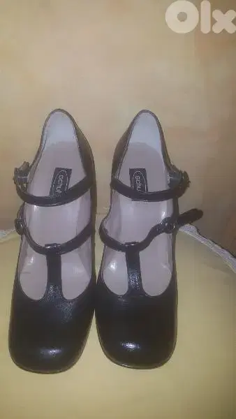 SCHUHE real leather black heels shoes 39 سكربينة