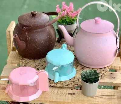 Original Lomenox granite marble teapot