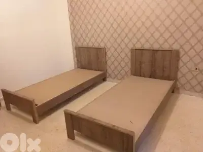 تخت مفرد ومفرد ونص جديد من المعمل
