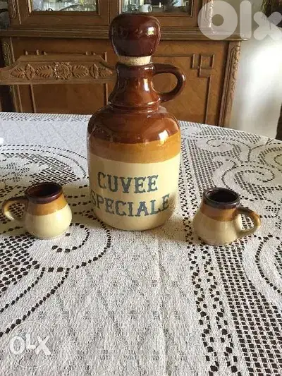 Carafe en poterie
