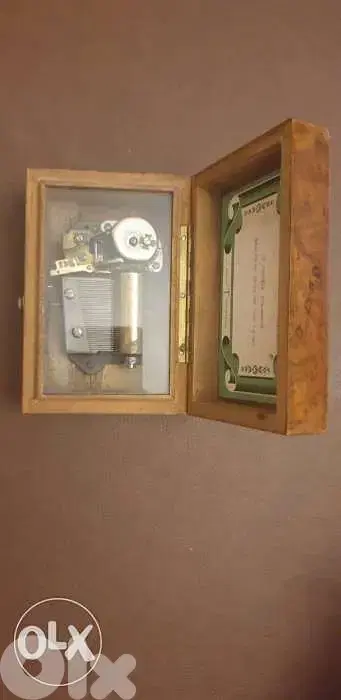 Antique collection Swiss made Thorne's music box
