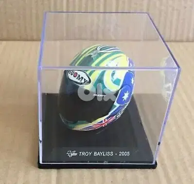 Troy Bayliss Moto GP (2005) Helmet plastic model 1:5