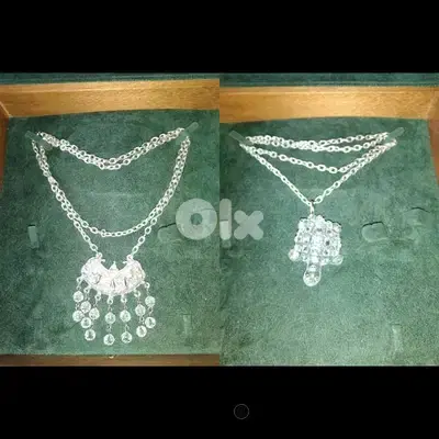 long chain glass transparent pendant