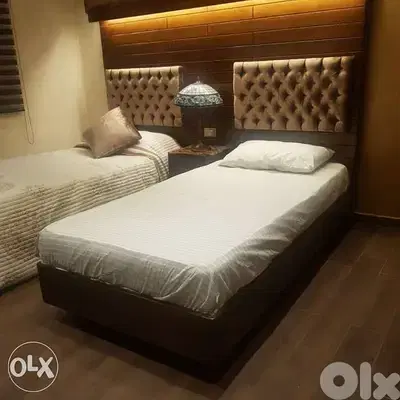 تخت منجد مع فرشة