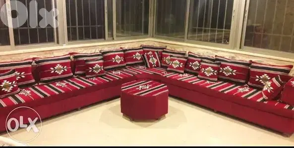 زوايا وديوانيات عربي على الارض او الخشب