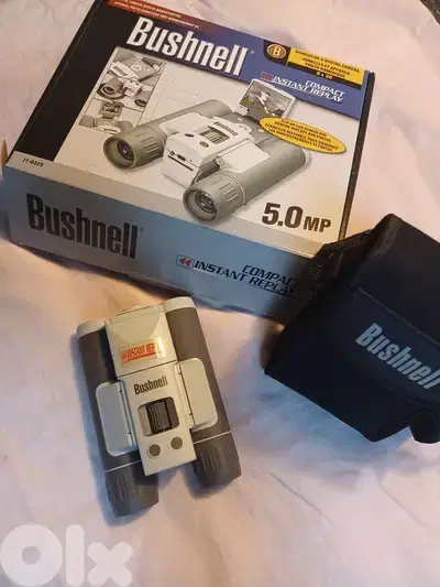 Bushnell Binoculars + Camera Bushnell Binoculars + Camera
