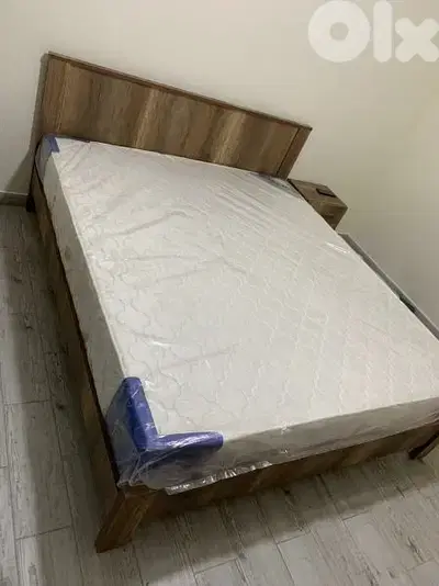 تخت مجوز مع فرشة