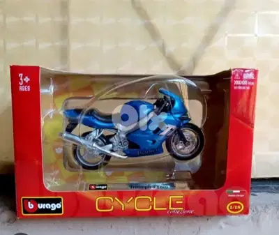 Triumph TT600 diecast motorcycle model 1;18.