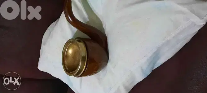 Ashtray brass. منفضة نحاس على شكل بايب