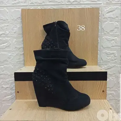 Black shoes size 38