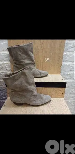 grey bottines size 38