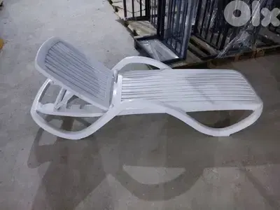 chaise longue