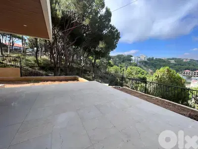 Apartment for sale in Broummana شقة للبيع في برمانا