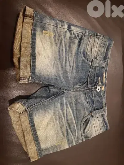 Short Jean's size small