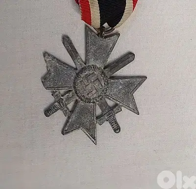 German Nazi  Hitler Medal related to the World War II " 1939- 1945"