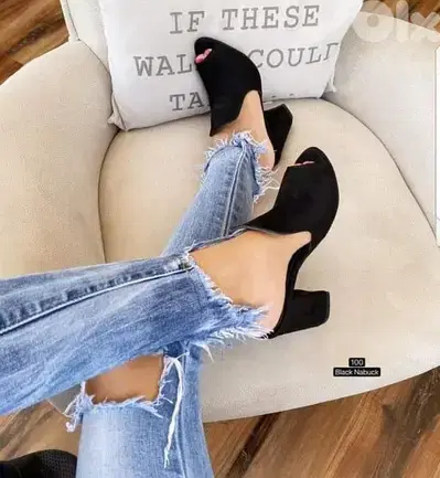 Black shoes size 40