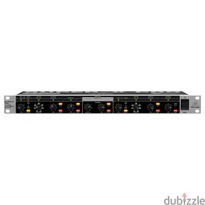 Behringer CX3400 Crossover