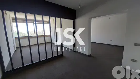 L11979- A 120 SQM Office for Rent in Riad El Solh, Down Town