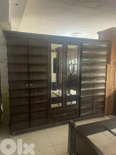 أوضة نوم ملكية شغل برا ماليزي تقيل