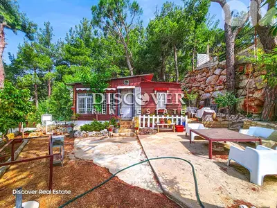 Private, Peaceful & Sensational Location Private land  in Baabdat