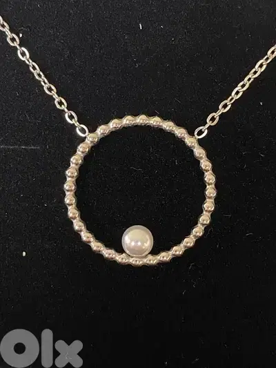 Pearl necklace
