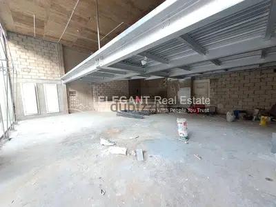 Huge Showroom | Prime Location | High End Finishing