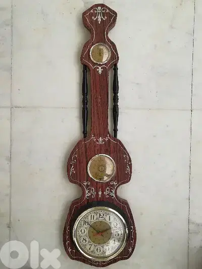 antique ساعة حيط