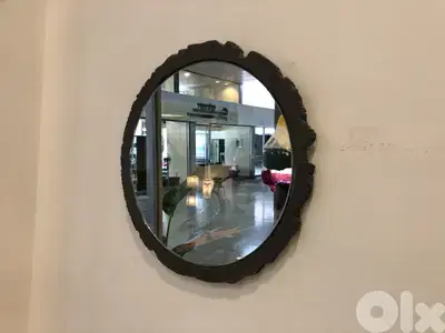 Concrete mirror