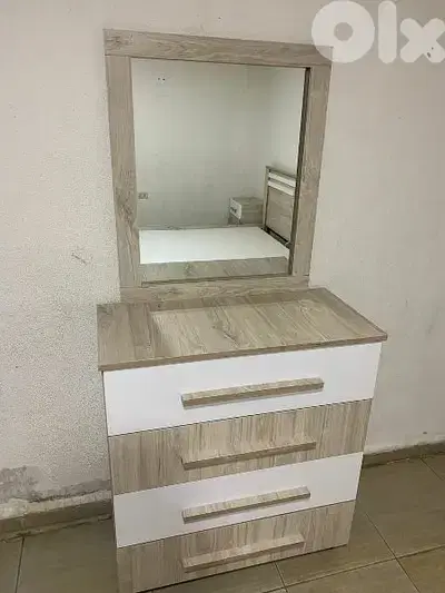 شفنيرة مع مرايا 80 سم