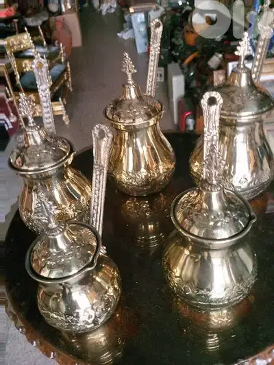 طقم ركاوي نحاس حفر مع خطى