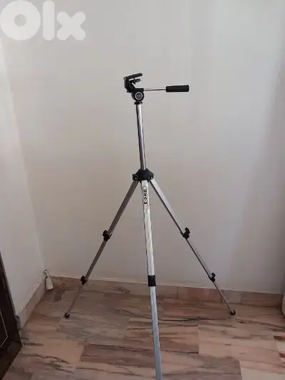 Camera Tripod  Adjustable- Japanese - in Aluminum