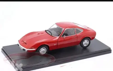 Opel GT 1900 (1968) diecast car model 1:24.