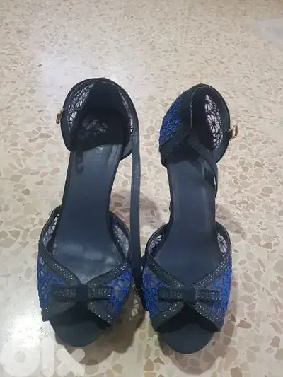 Navy blue shoes size 39