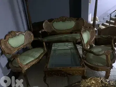 طقم كنبايات مصري حفر خشب زان ثلاث قطع وطاولة طقم كنبايات مصري حفر خشب زان ثلاث قطع وطاولة