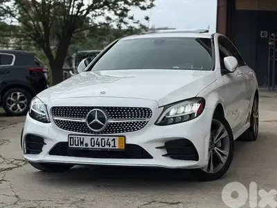 C300 model 2019 Look Amg 4matic super clean C300 model 2019 Look Amg 4matic super clean